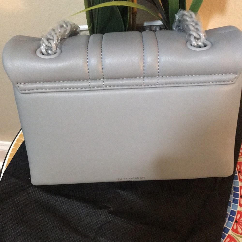 kurt Geiger London Kensington Leather Chain Strap Bag - Picture 3 of 17
